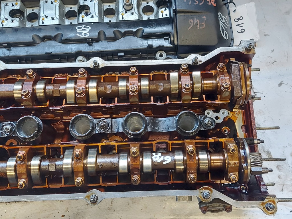 Головка bmw e46 2.0 r6 1436812 Оригінал