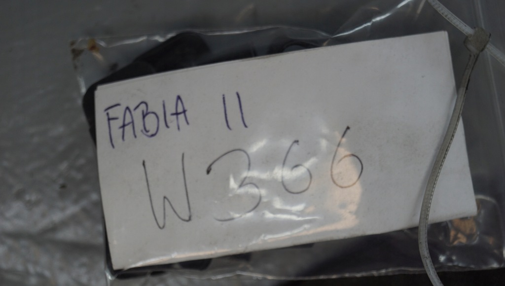 фото №14, Шумоізоляція капот skoda fabia ii