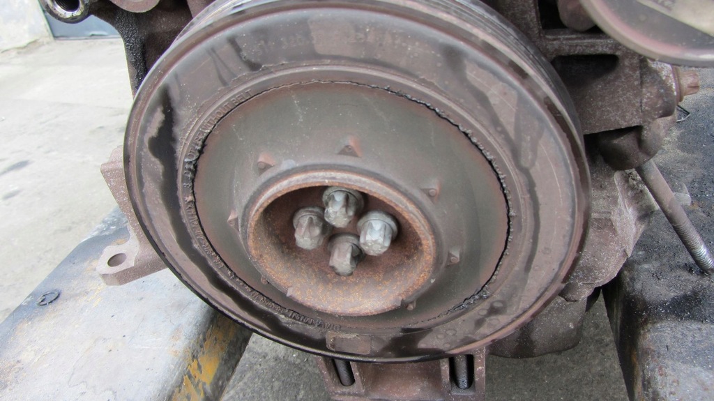 фото №8, Toyota avensis t27 lift t29 1.6 двигун блок двигуна n47c9a01 n47c