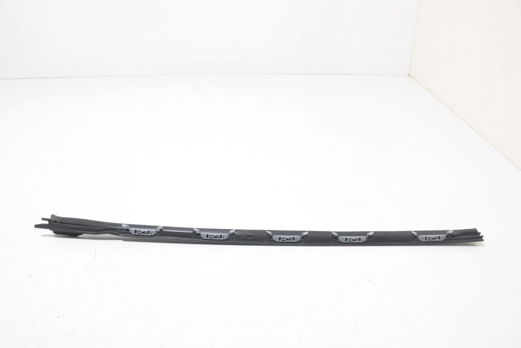 фото №9, Bmw x7 g07 права молдинг скло лобове передньої 475 black sapphire