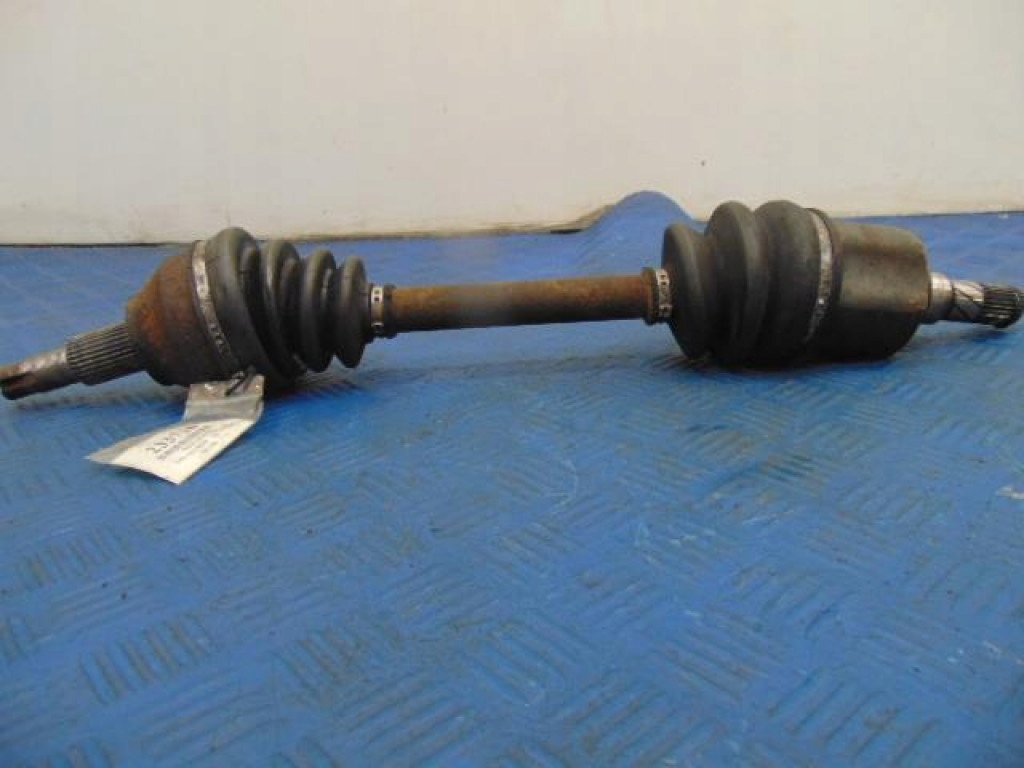 Alfa romeo 159 1.9jtd приводной вал левая в Украине