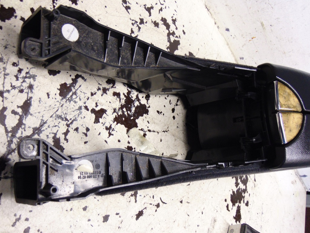 фото №14, Підлокітник тунель середній mercedes e klasa w211 kombi europa