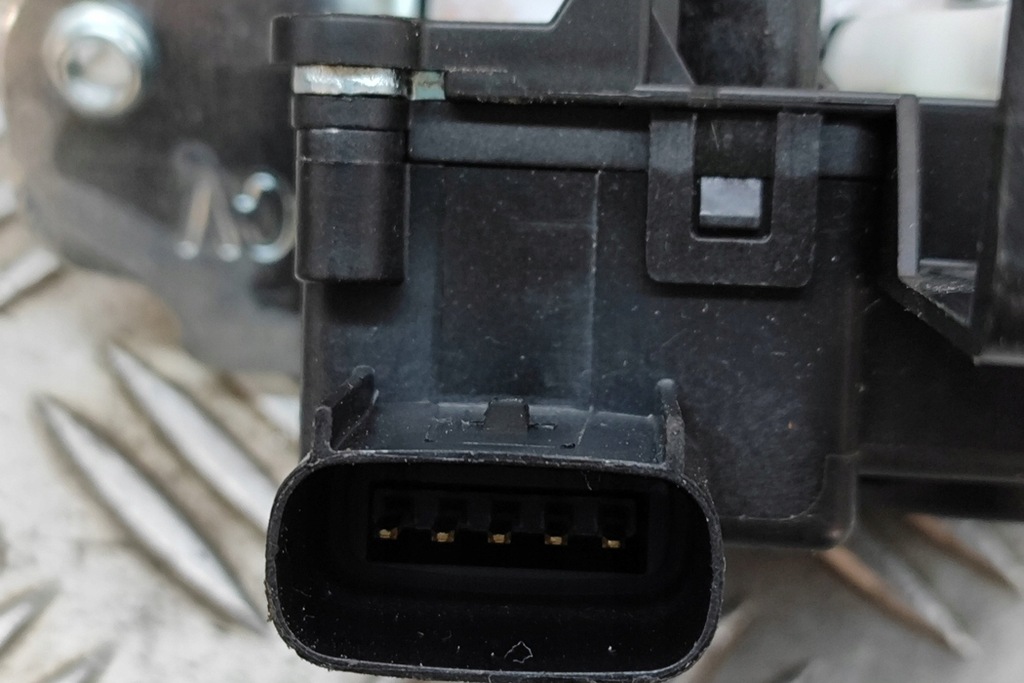 фото №6, Kia ev6 cv замок задній кришки багажника 81800-cv000 2021 26596561