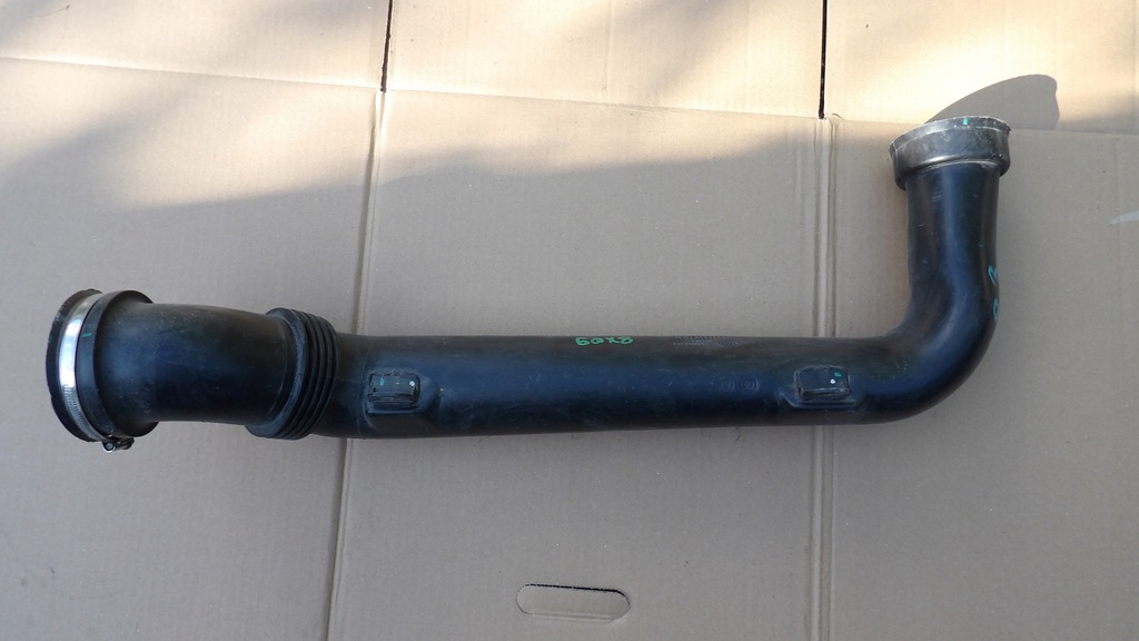 фото №3, Land rover discovery 3 труба интеркулер воздуха