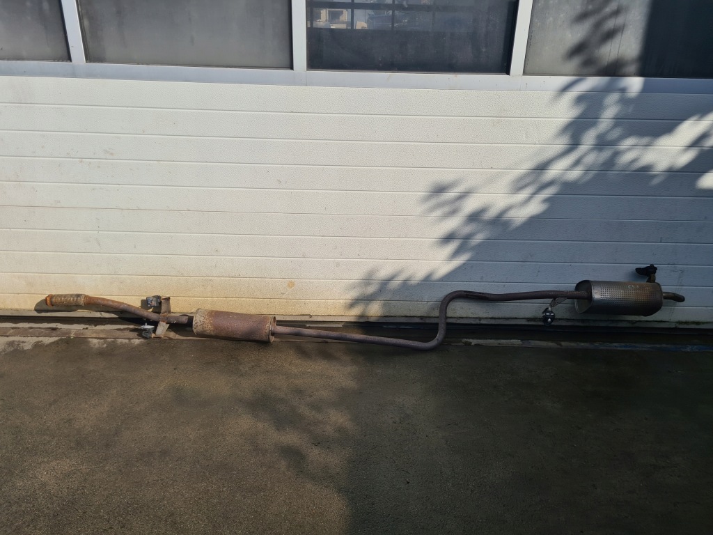 Citroen c3 iii 1.2 vti труба выхлопная гаситель psa4357 Доставка