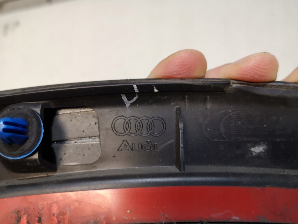 фото №10, Молдинг крыла правый задняя audi q3 s-line 8v0