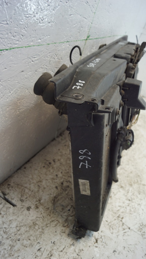 фото №10, Peugeot 308 pas передний комплект радиатор 1.6 hdi