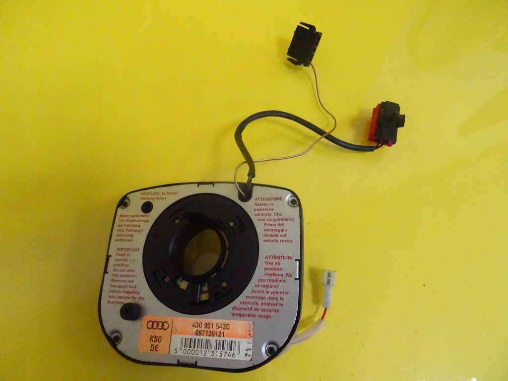 Стрічка pod кермо audi a4 b5 4d0951543d nr1043 в Україні