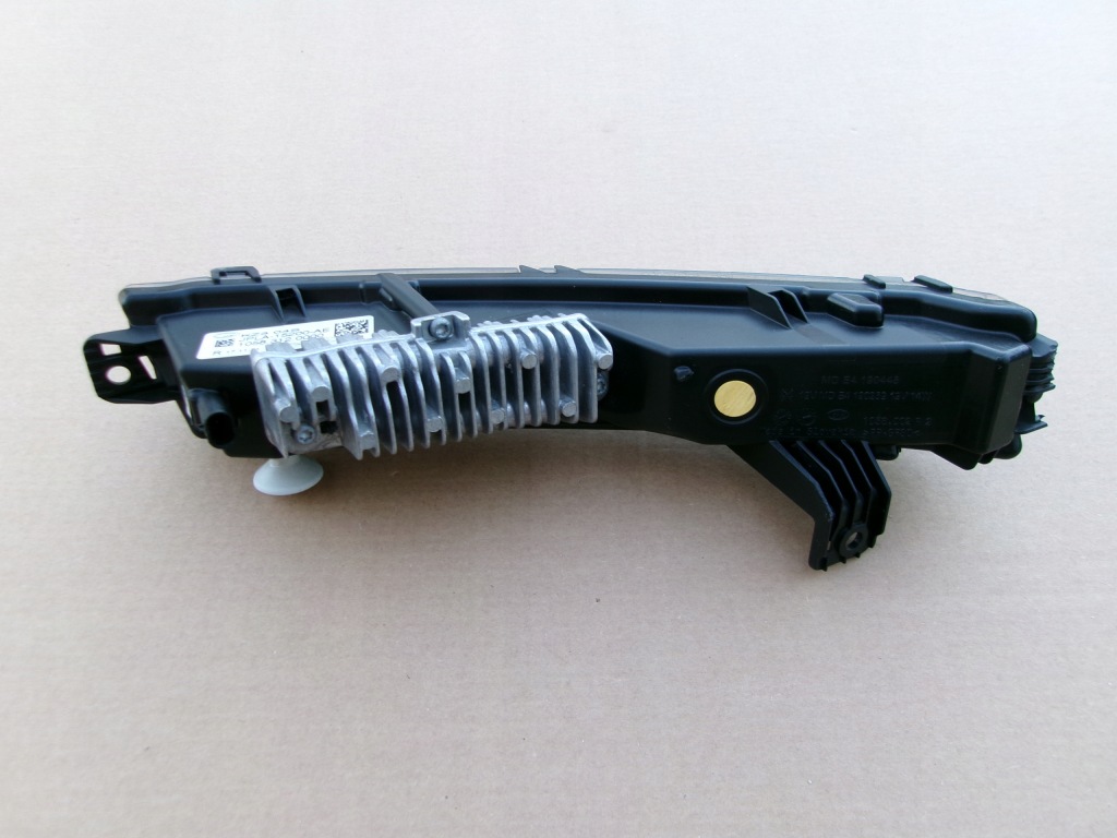 фото №2, Противотуманная фара правый led jaguar f-pace range rover velar