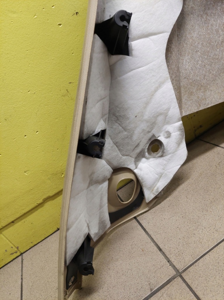 Купить Vw touareg i обшивка левый багажника 7l6867037