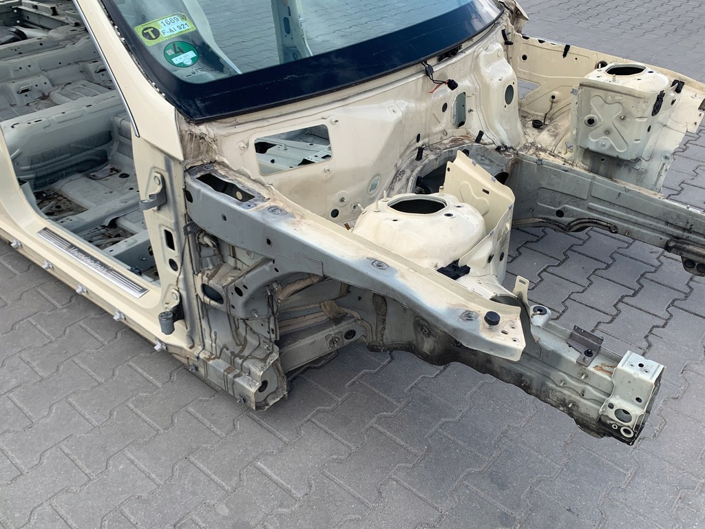 фото №1, Mercedes w212 lift четверть лонжерон правая