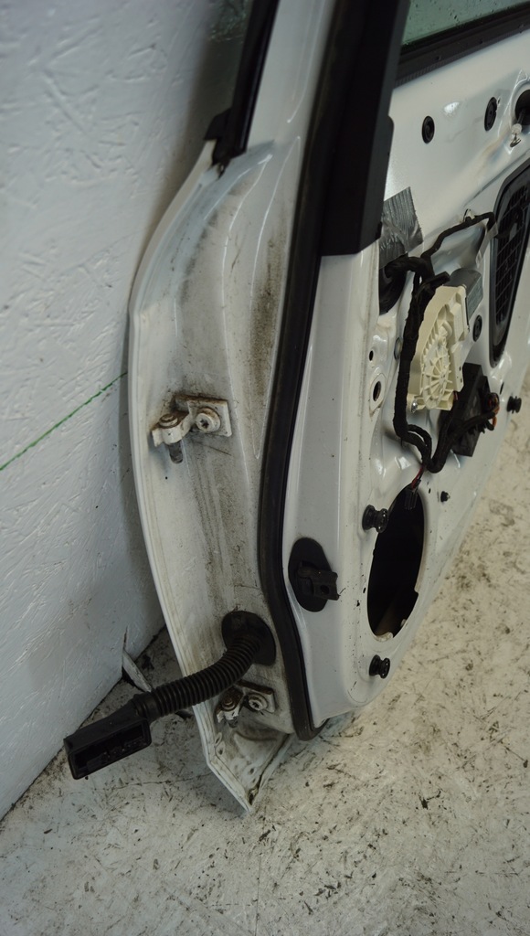 фото №15, Двері правий задня audi a4 b8 sedan ly9c