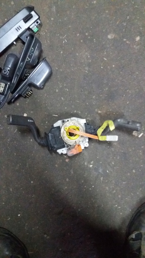 фото №1, Перемикач комбінований volvo v40