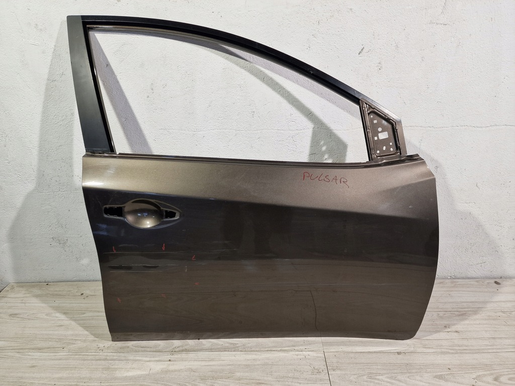 фото №1, Nissan pulsar ii 14- дверь перед передние правое