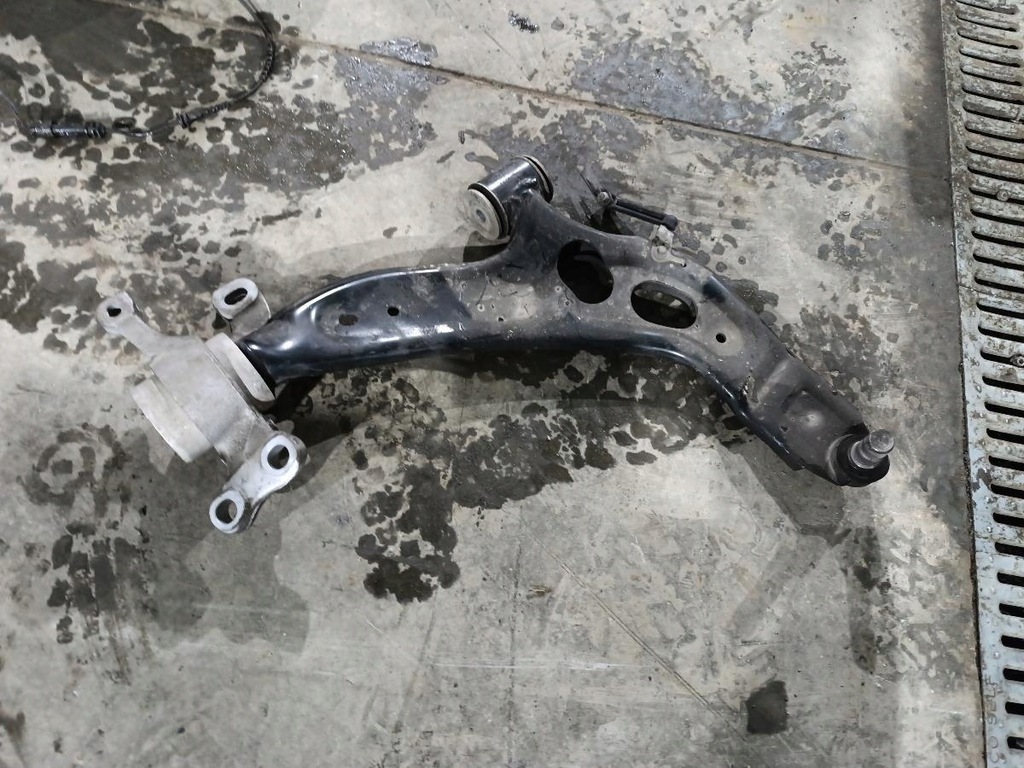 фото №1, Mini countryman f60 1.5 рычаг правый перед