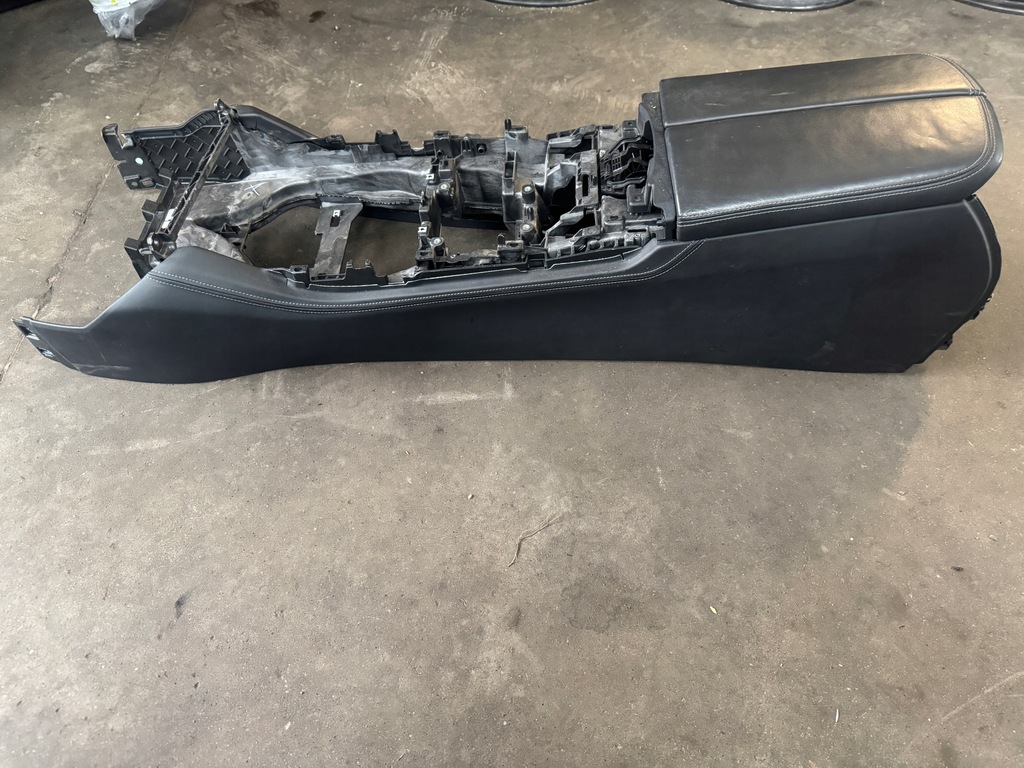 фото №4, Bmw 7 g11 туннель средний подлокотник