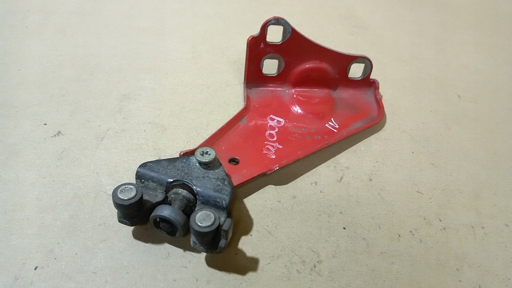 фото №1, Renault kangoo кронштейн ролик дверь раздвижных 303509g