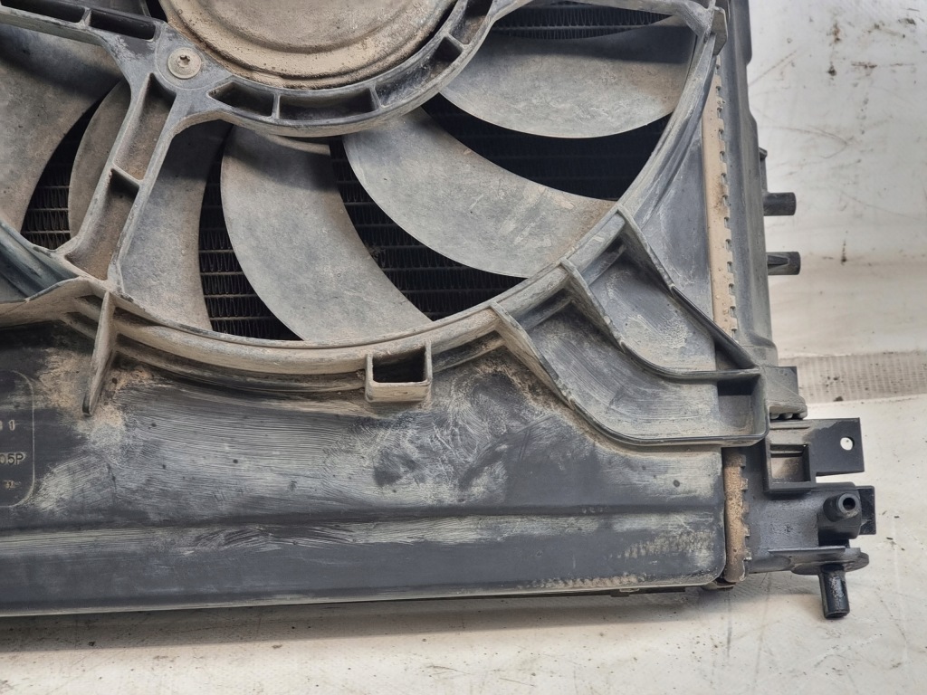 Купить Радиатор воды 24418343 + вентилятор 24410989 opel vectra c 2.2b 108kw 03r