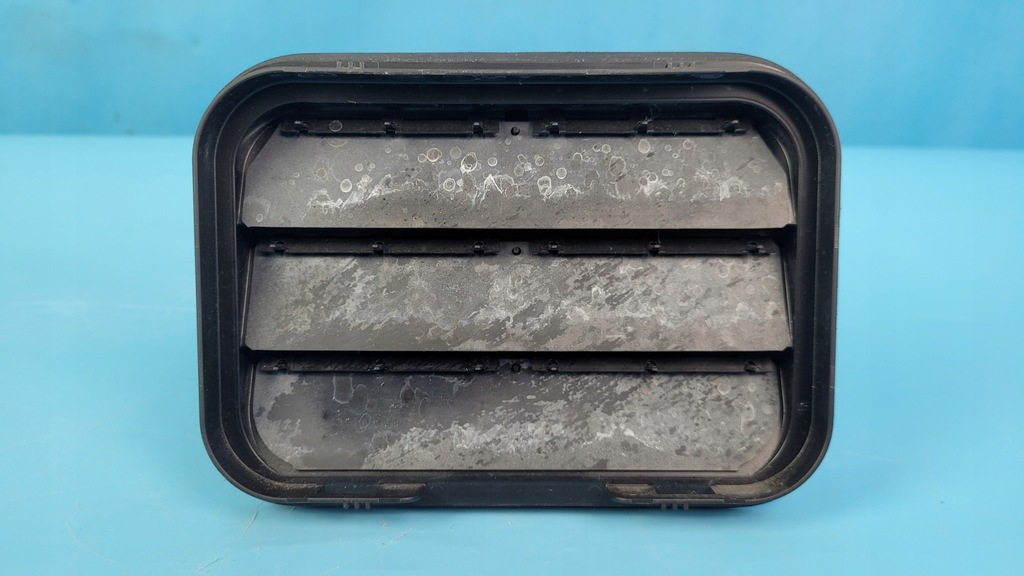 фото №8, Mercedes x247 glb 200 23r решітка вентиляційна ліва a1778302000