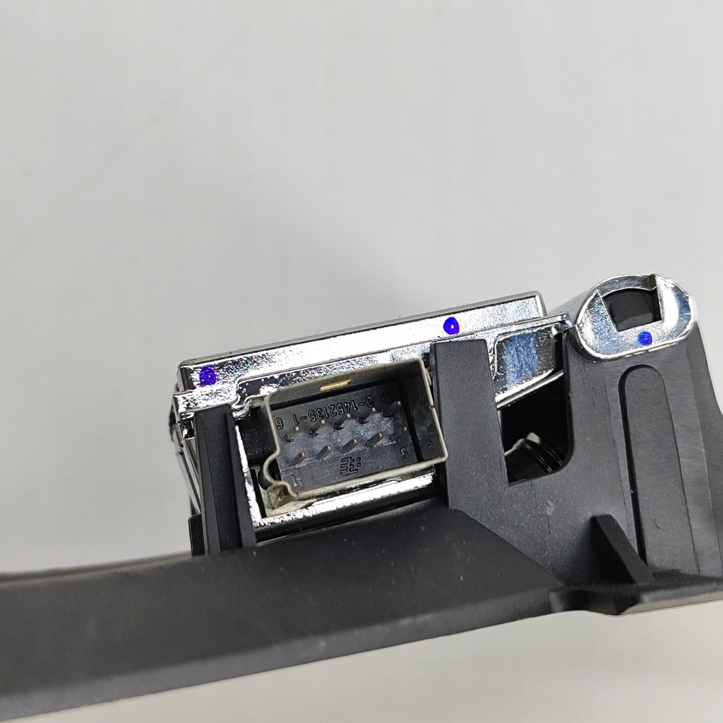 фото №6, Bmw 6 f12 f13 2012 камера стекло передней / лобовое