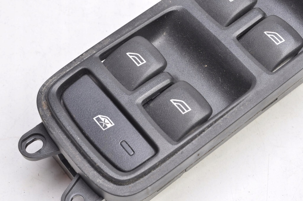 фото №7, Volvo s40 ii v50 панель кнопка опускання скло lift 31264914