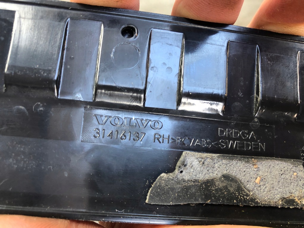 фото №2, Volvo xc60 молдинг накладка поріг права ocean race