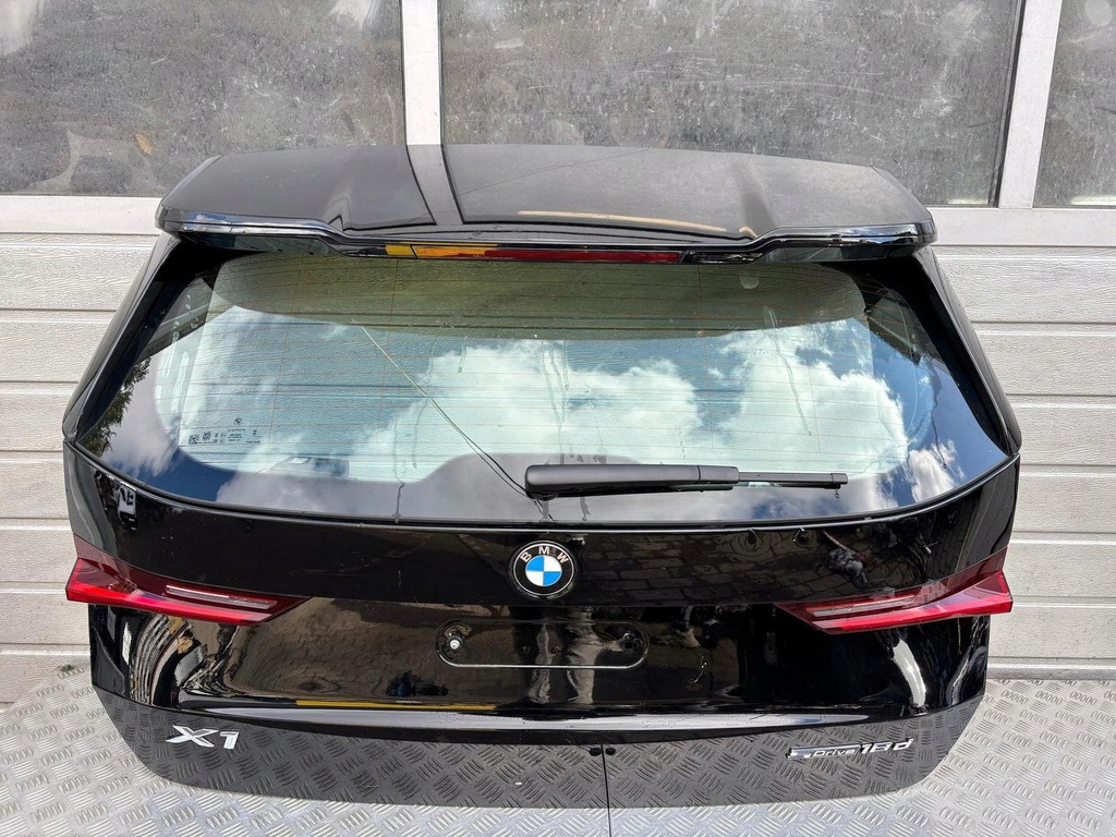 фото №1, Bmw x1 u11 крышка багажника багажника задняя камера
