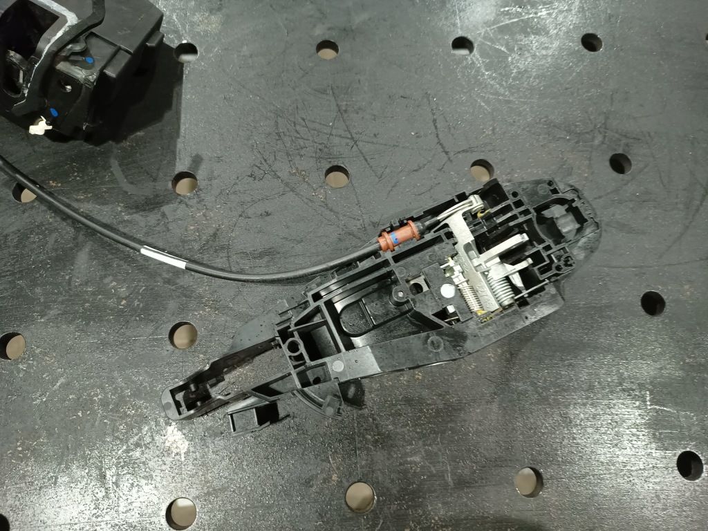 фото №11, Citroen c4 picasso ii - замок дверь правый задний