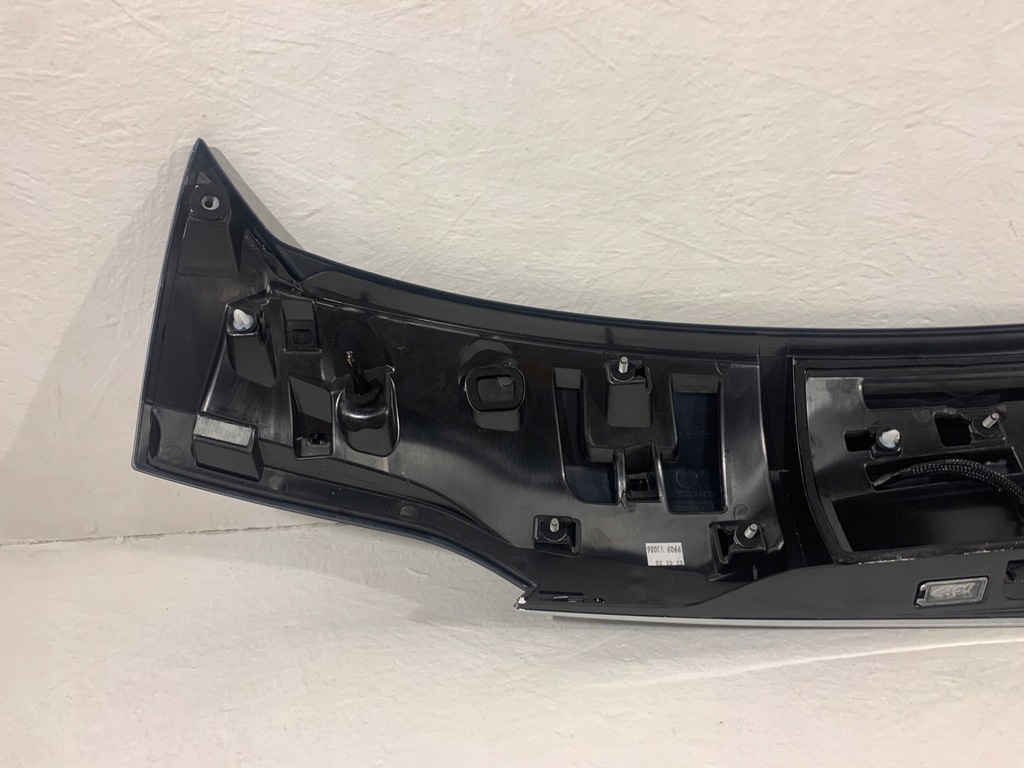 фото №7, Накладка кришки задня maserati levante 670042733