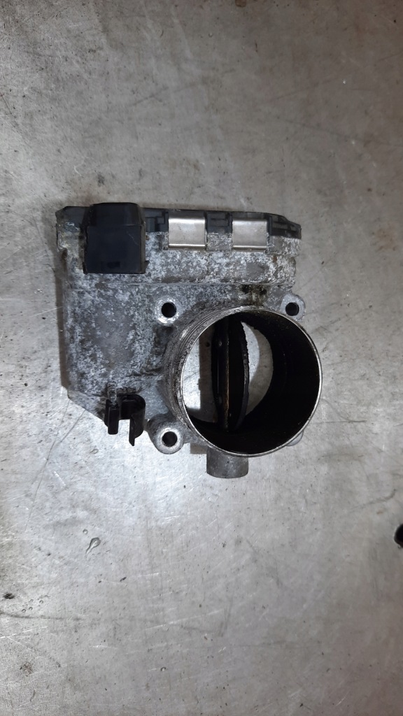 фото №1, Дроссельная заслонка 8692720 volvo xc70 ii 2.4 d5