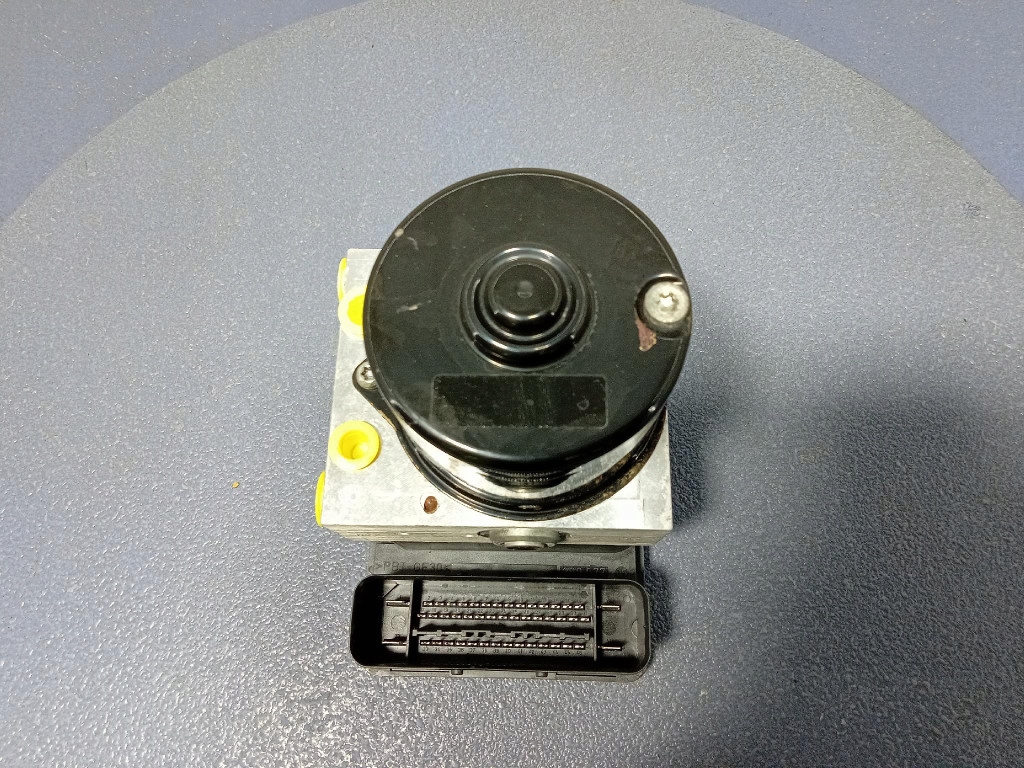 фото №6, Volvo s40 ii v50 1.6b 100km насос abs 30794730aa b4164s3