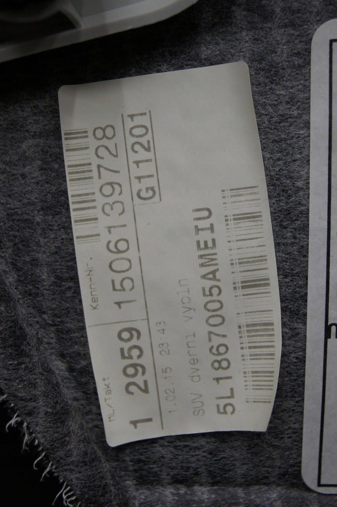 фото №7, Yeti 5l lift обивка дверь обшивка левый передний