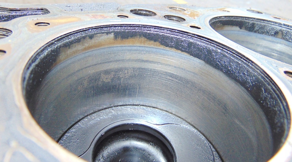 фото №13, Блок dół двигателя wał поршни vw golf 5 v 1.9tdi bls europa