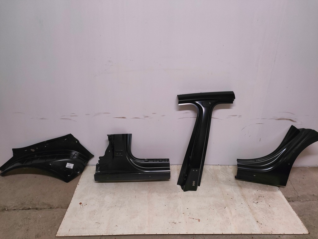 фото №1, Audi a4 8w b9 allroad обшивка блок двигателя a левая порог левый внутренний