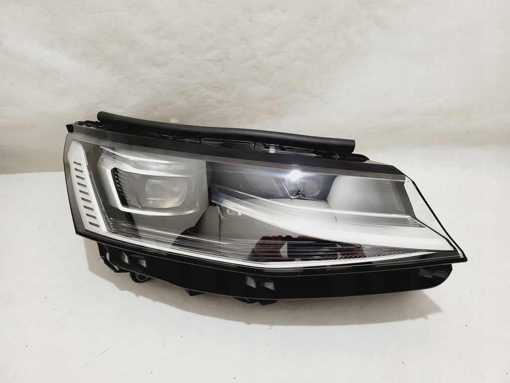 фото №1, Vw t7 multivan full led 7t1941082b