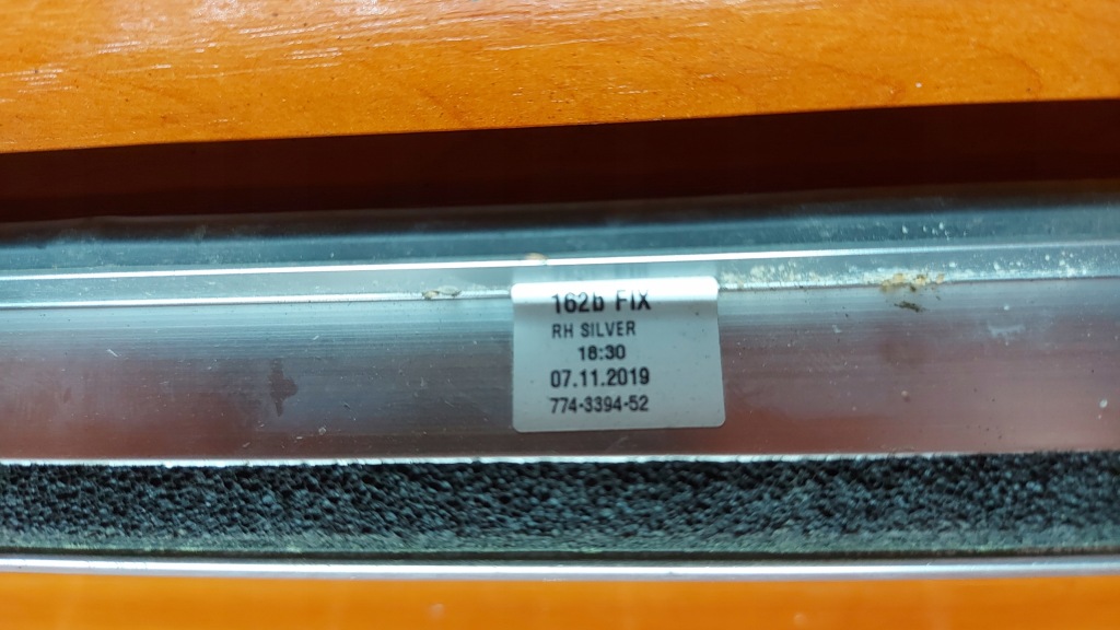 Рейлінг накладка рейлінг правий права toyota corolla e21 19- універсал Недорого