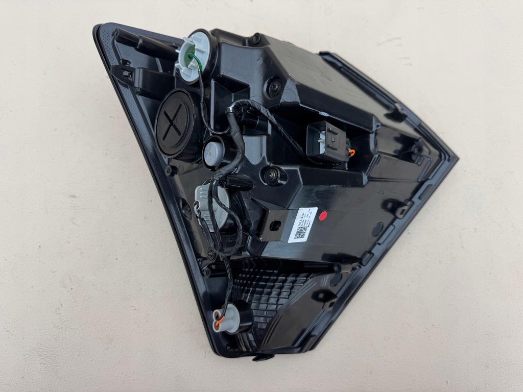 фото №12, Hyundai kona ii 2 23r- лампа правая задняя правый задняя 92406-be0