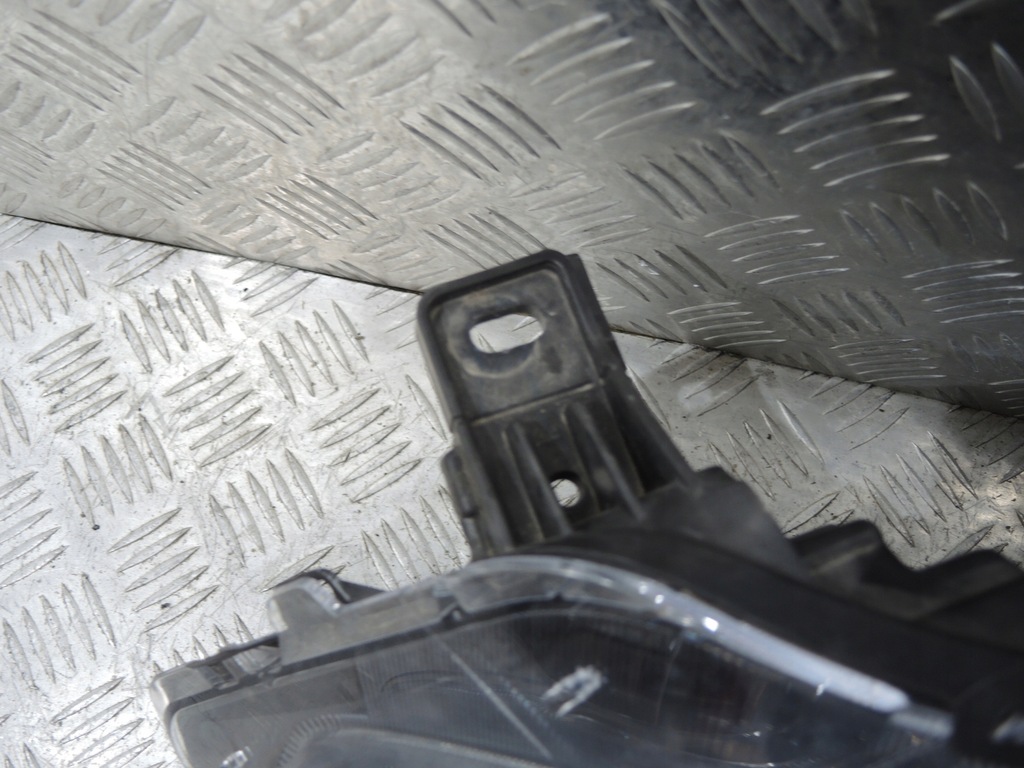 фото №11, Idealne лампы перед правая левая led + h7 ford kuga mk3 escape lv4b-13w029-ak