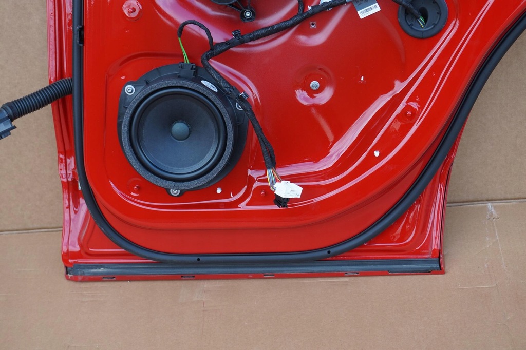 фото №10, Дверь правое задние audi q2 81a ly3u