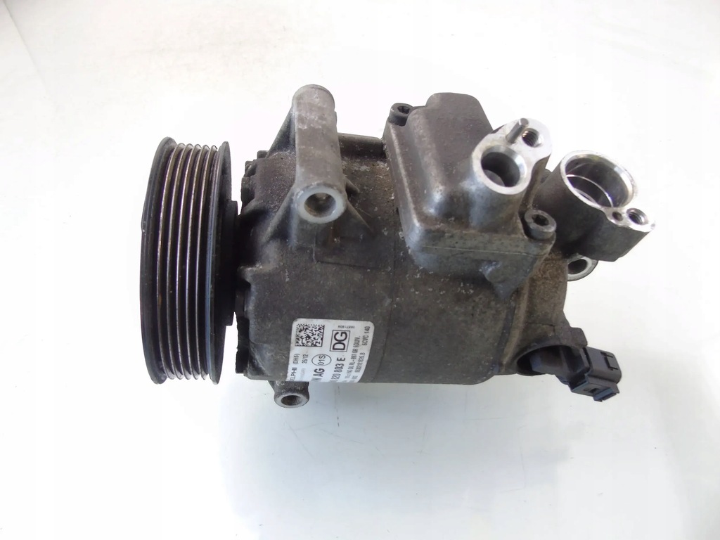 фото №6, Компресор кондиціонера vw passat b7 1.6 tdi 5n0820803e