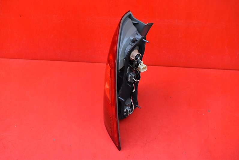 фото №6, Лампа правая задняя задняя toyota corolla e12 kombi 00-08