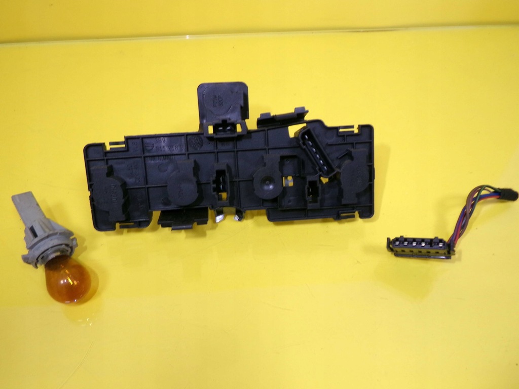 фото №9, Вкладиш лампи задній правий задня kombi vw passat b5 lift 3b9945258b nr107