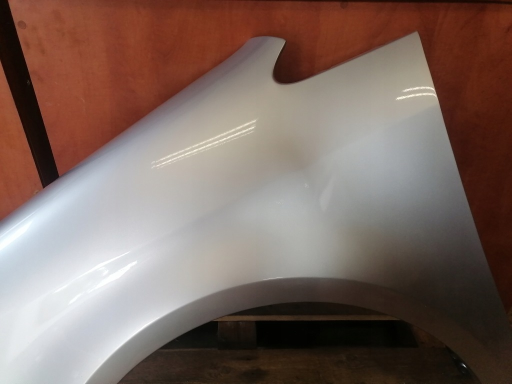 Крыло левый передний volkswagen touran рестайлинг  la7w Недорого