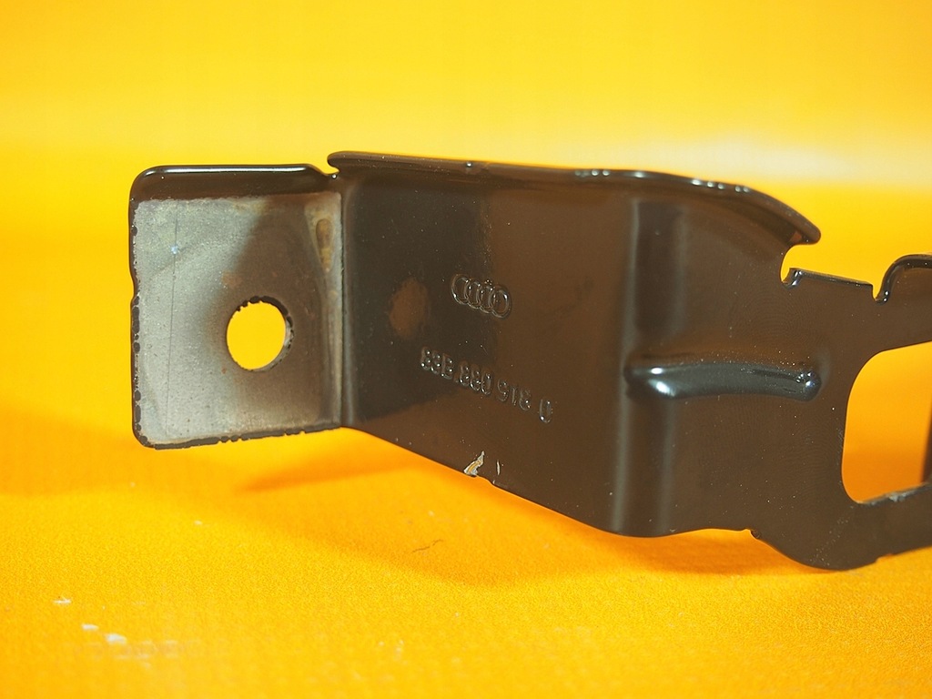 фото №7, Audi q3 83a кронштейн подушки безопасности коленной 83b880918