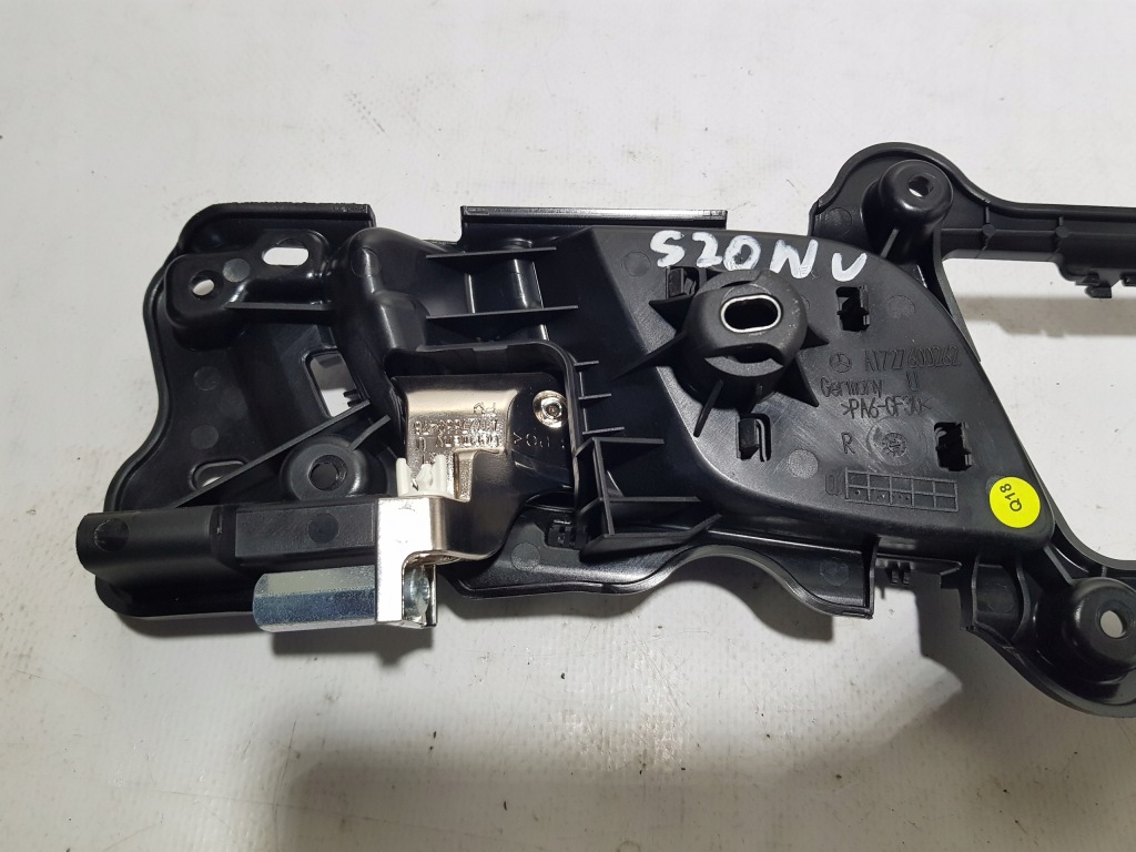 фото №4, Ручка внутренняя mercedes slk slc r172 w172 правый перед