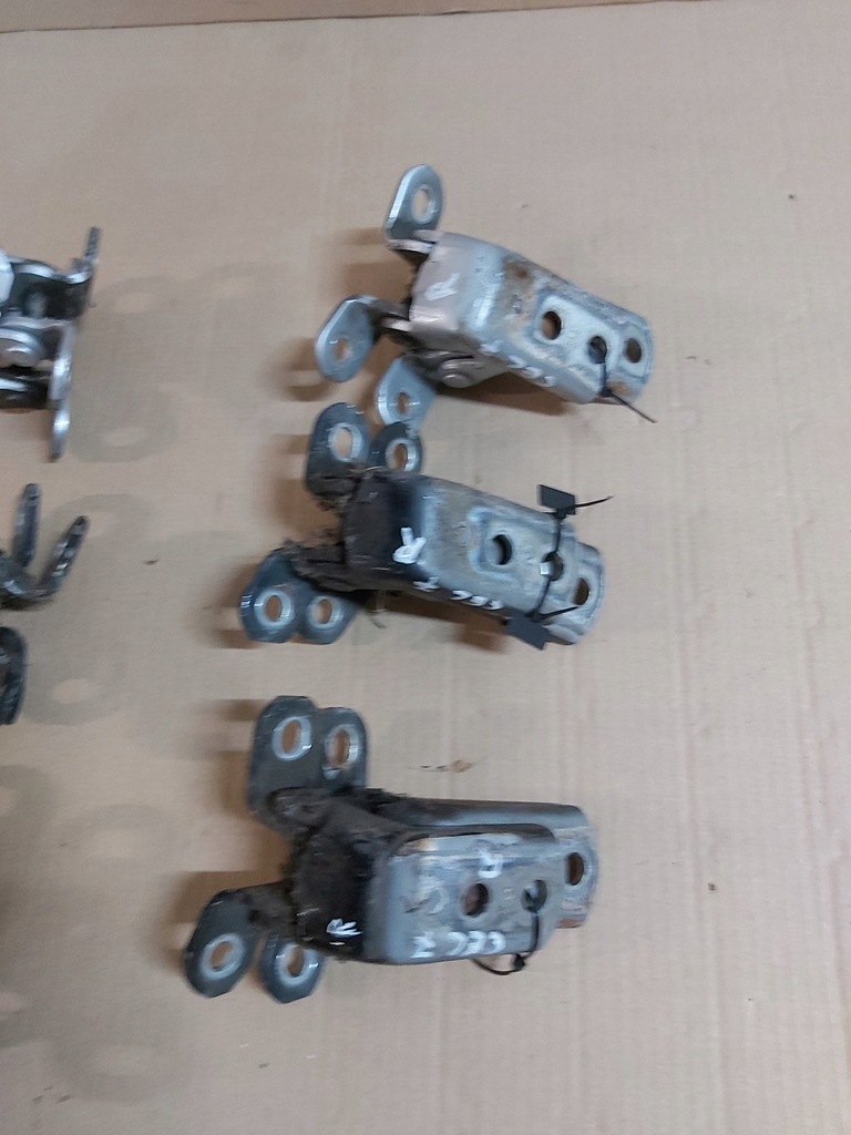 фото №13, Toyota celica vii петля правий петлі двері праве