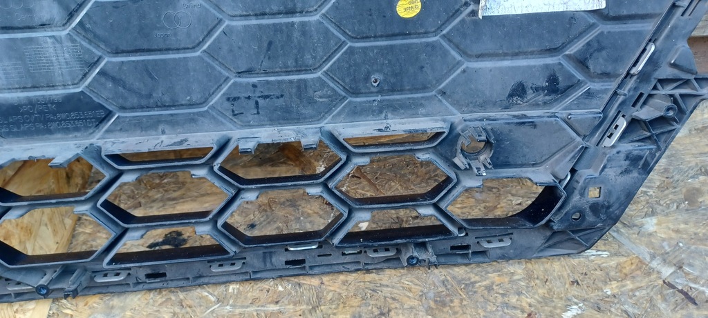 фото №13, Audi a4 b9 s-line s4 8w решётка радиатора решётка радиатора 8w0853651eb 8w0853651dt