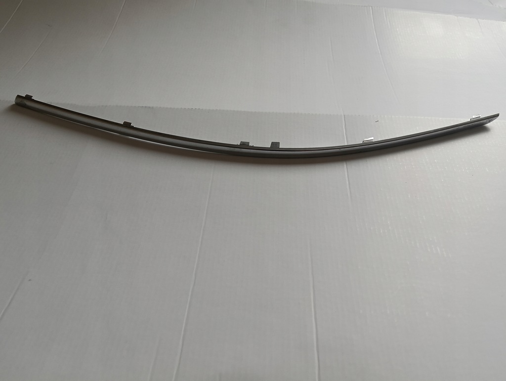 фото №1, Молдинг хром перед правый a2468850521 mercedes w246