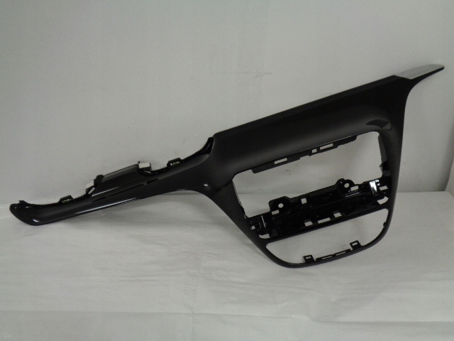 фото №1, Peugeot 208 декоративная рамка консоли обдув