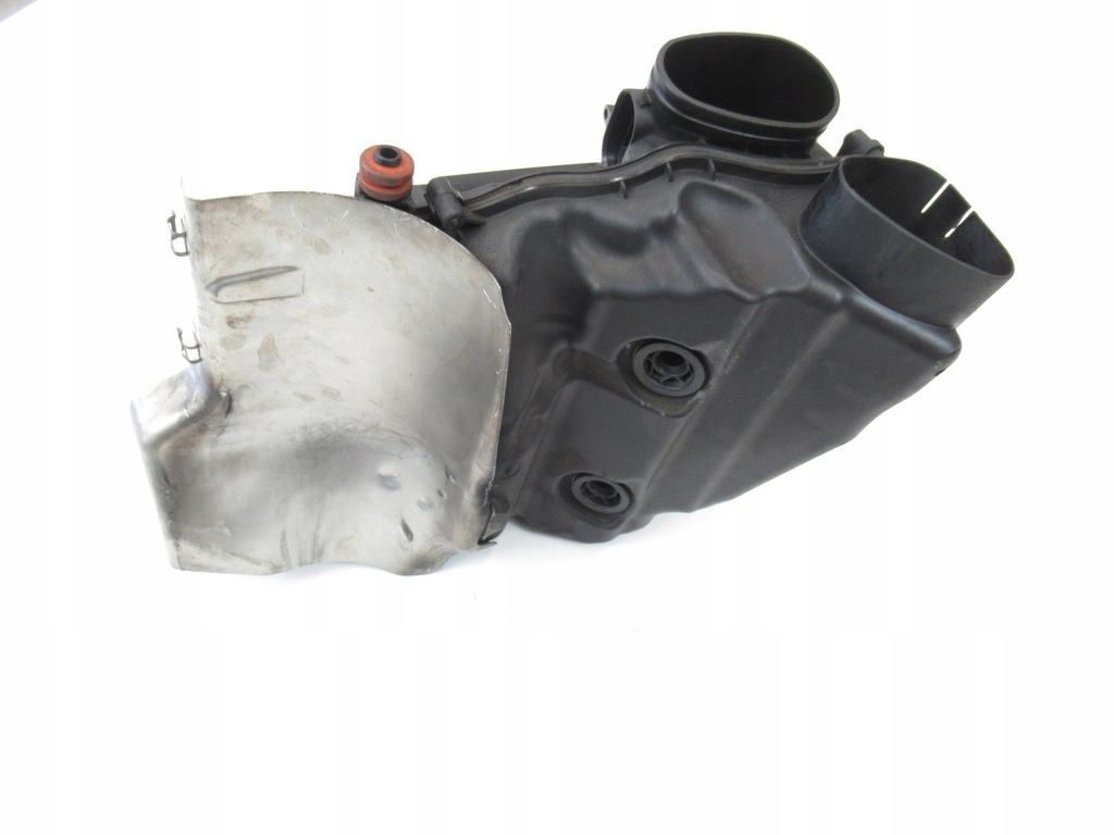 фото №6, Корпус фильтра воздуха bmw f01 f06 f10 f13 n63